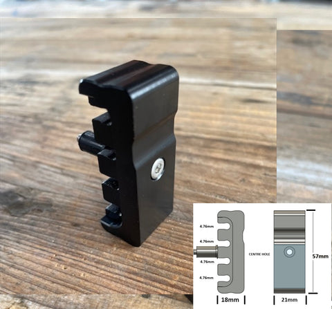 Universal 4-SLOT, centre bolt, brake line mounting bracket (1 bracket)